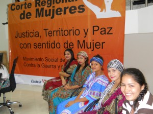 Horizonte, a youth theatre group from Barrancabermeja, participated in the court