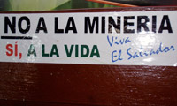 "No to mining, yes to life! Viva El Salvador!" (Photo: United Church of Canada)