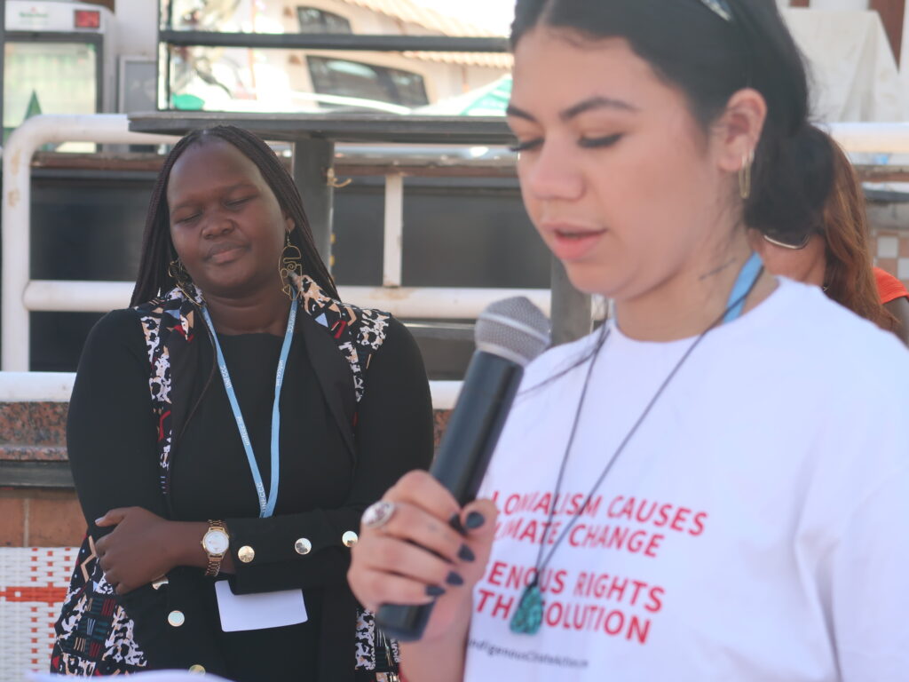 Juan Rachael with Tia Kennedy at the KAIROS Blanket Exercise at COP27.